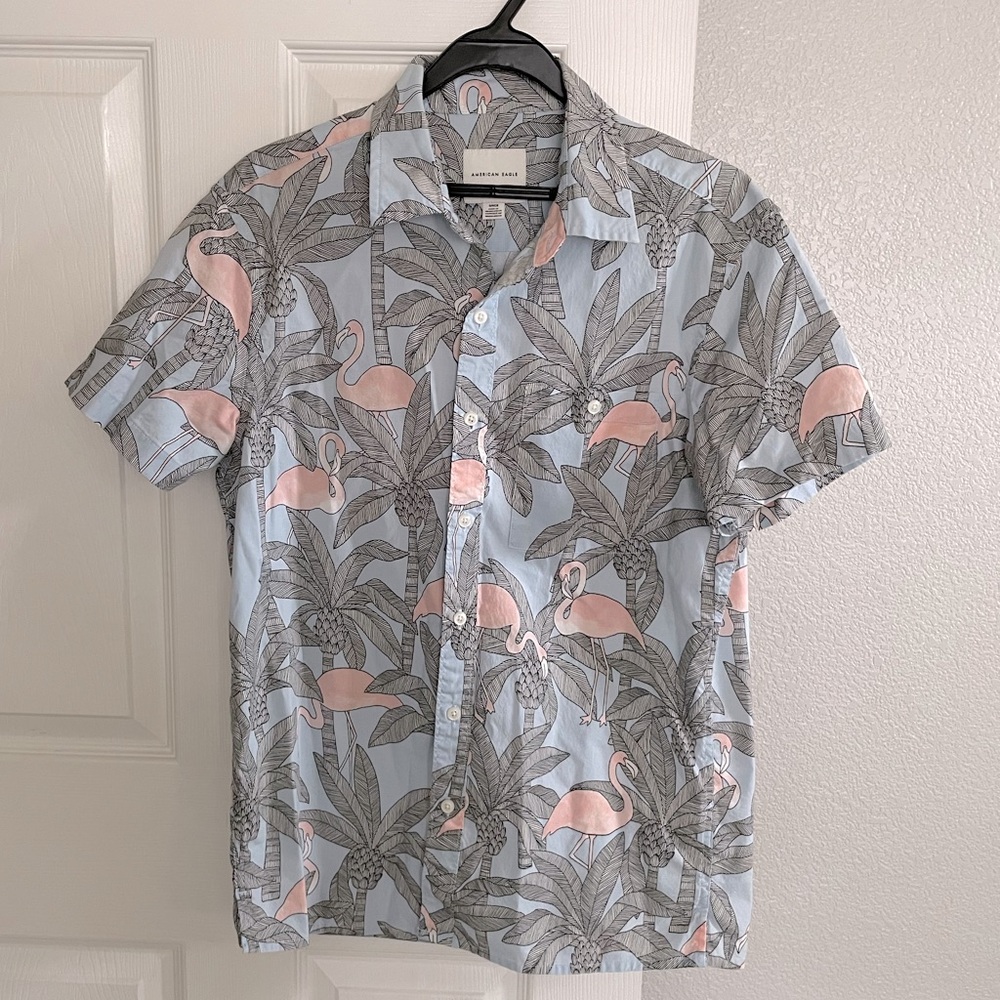 American Eagle - Mens Size S - Flamingo Button Down Short Sleeve Flex Shirt